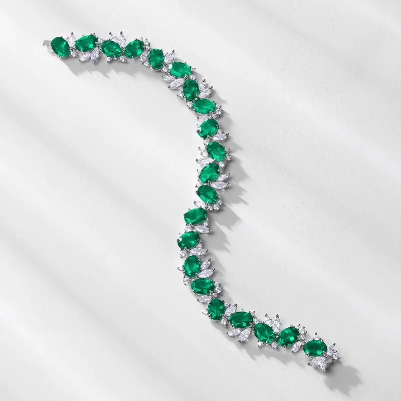 Luxurious Cultured Emerald Bracelet for Women 18K Gold Inlaid with Colored Baby Stones PT950 Platinum Bracelet