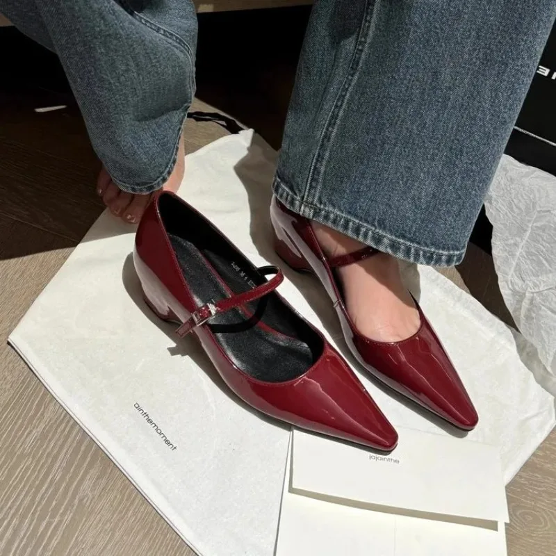 

2025 Spring/Summer Pointed Shallow Mouth Versatile High Heels for Women, One Foot Professional Mary Jane Single Shoes for Women