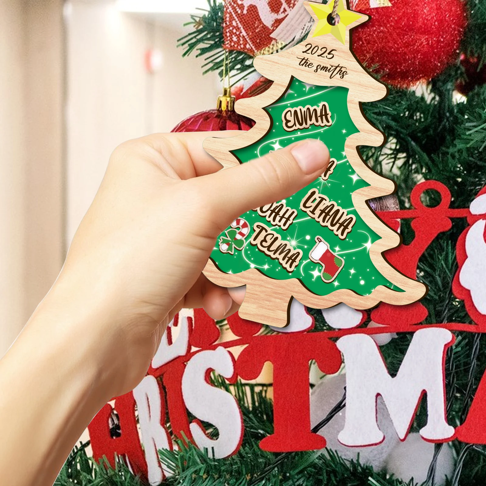 2025 Adorno de árbol de Navidad personalizado: personaliza los nombres de la familia, un recuerdo festivo cálido, creando un ambiente festivo grueso