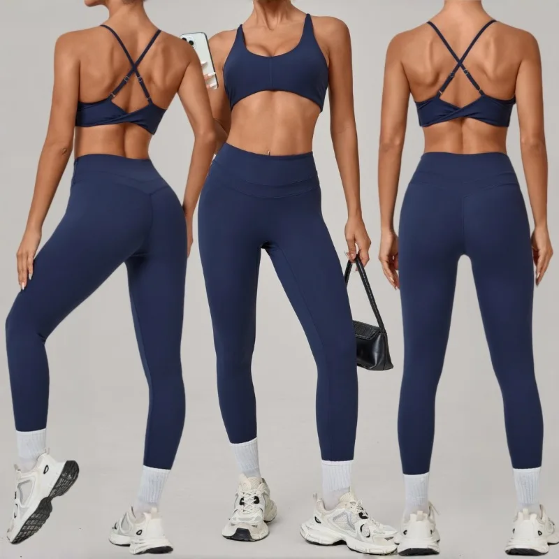 

Women's Slim Yoga Set Beautiful Back Tight Fitting and Hip Lifting Set Outdoor Sports and Leisure Running Fitness Suit