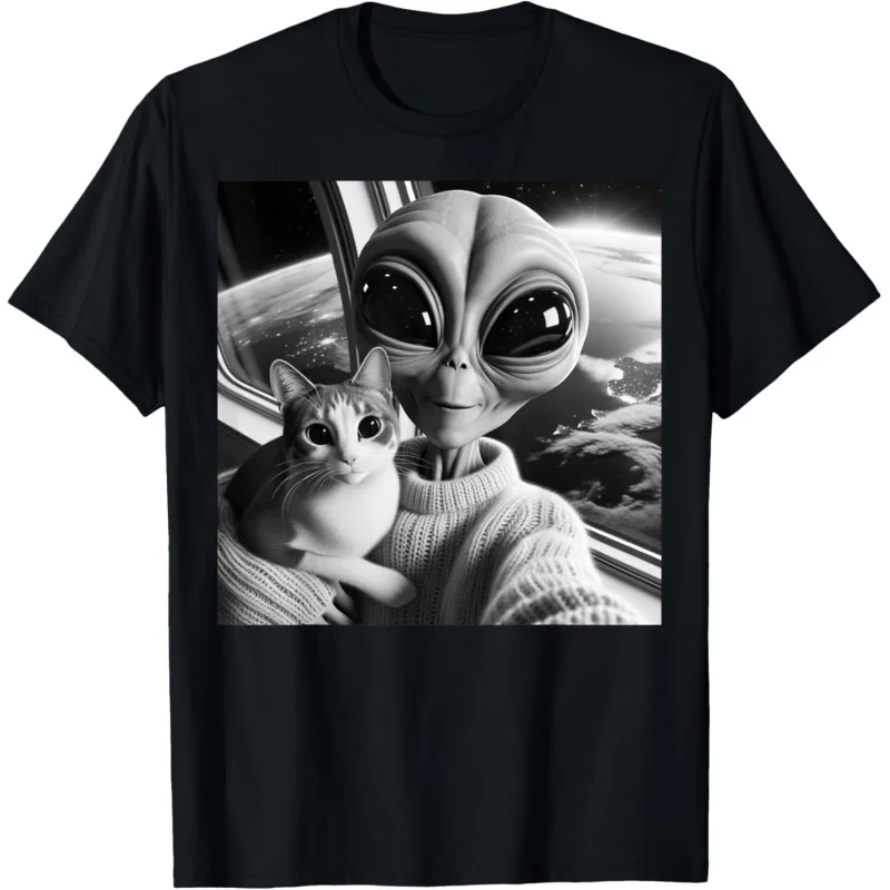 

Cute Alien Cat Selfie Funny UFO Earth Photo T-Shirt