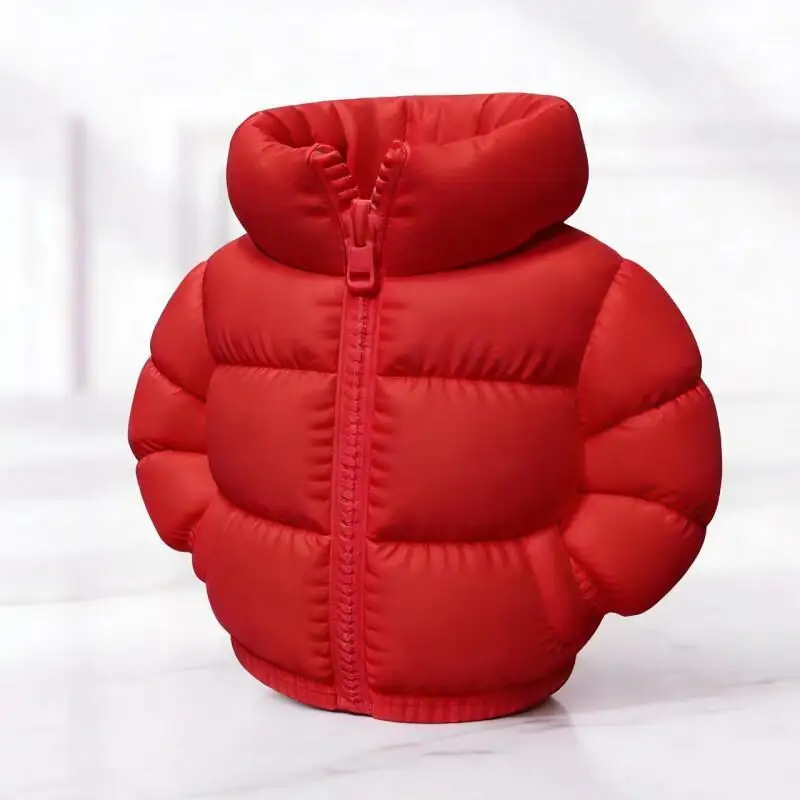 1PCS Down Jacket Shaped Pen Holder Desktop Storage Decoration Small And Delicate Office Decoration Storage Bookshelf Decoration