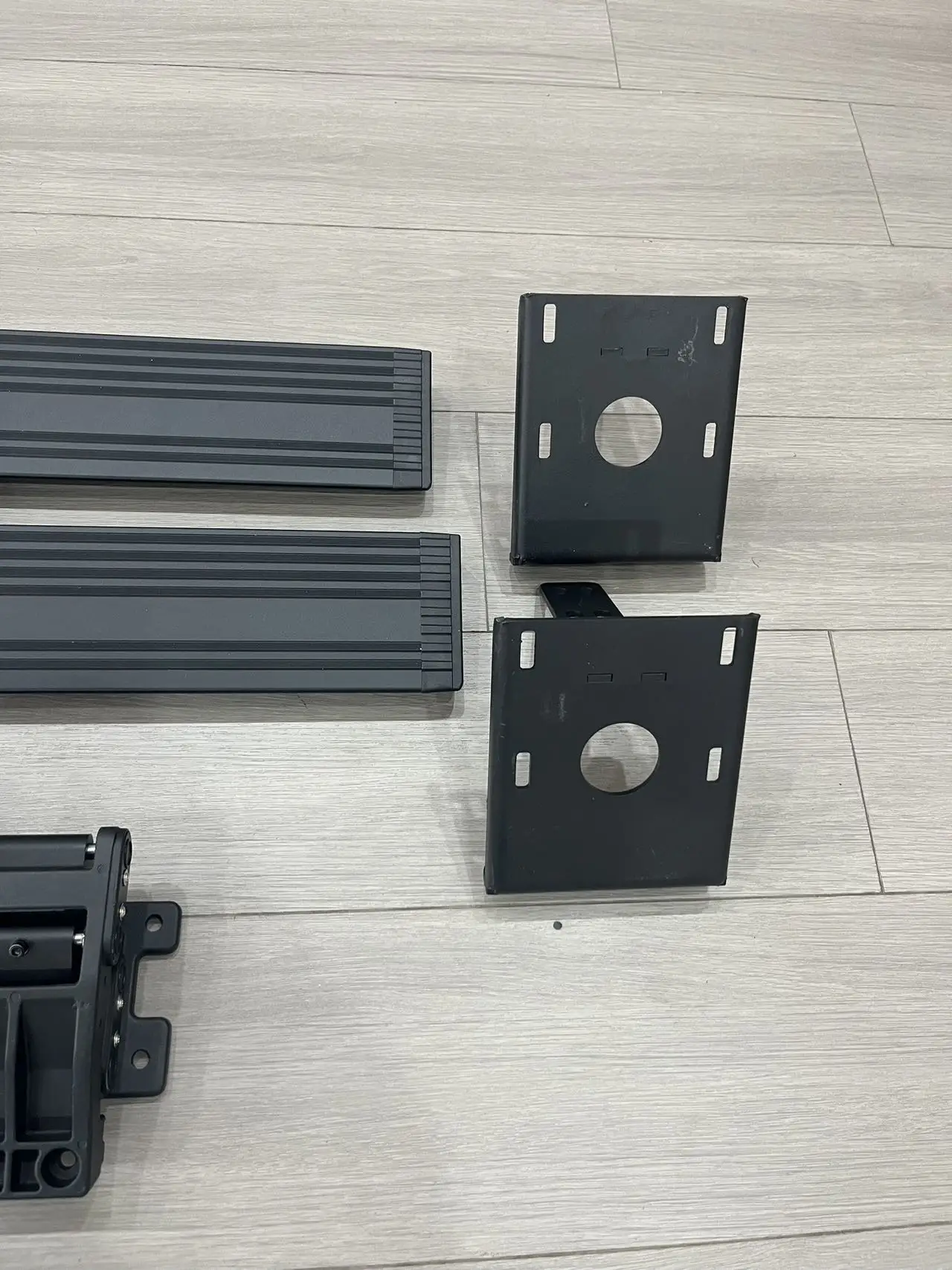 

ForHigh Quality Electric Pedal For Mercedes Benz G-Class W463 W464 W465 Body Parts