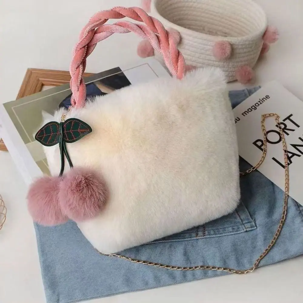 Large Capacity Plush Bag High Quality Soft Plush Travel Bucket Bag New Luxury Plush Tote Bag Casual Shoulder Bag Messenger Bag