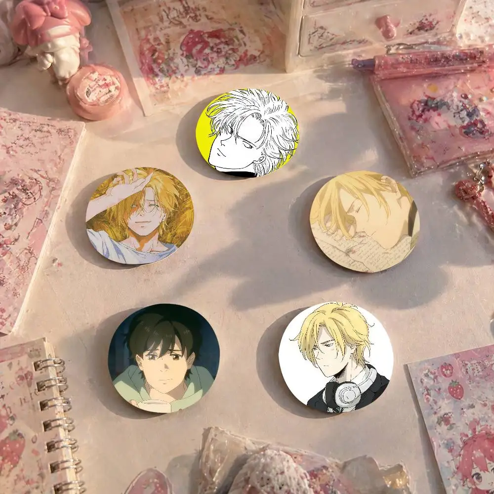 A-Banana F-Fish Anime Round Badges, Brooches, Clothing Accessories, Birthday Gifts, Anime Conventions