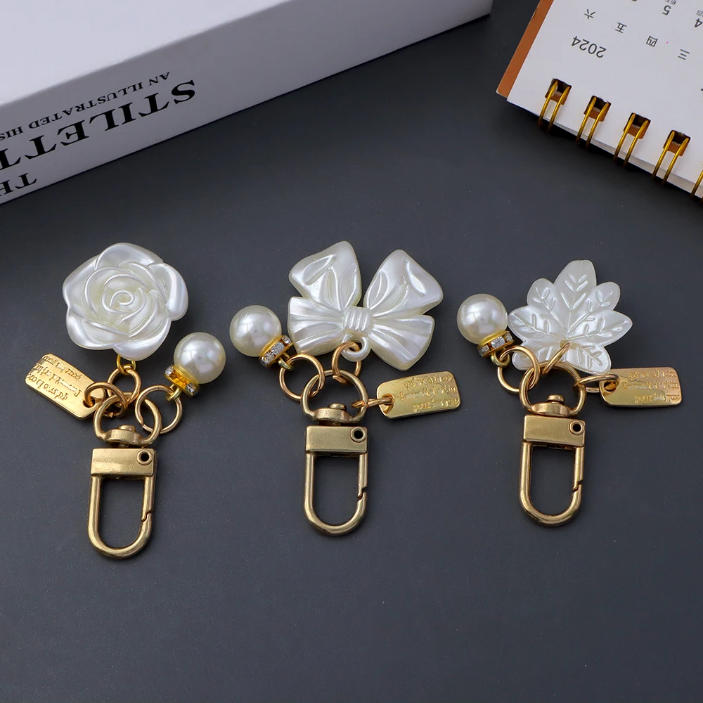 Trendy Pearl Pendent Key Chain Sweet Mini Leaf Bow Camellia Flower for Women Girl Car Key Holder Handbag Accessories Gift