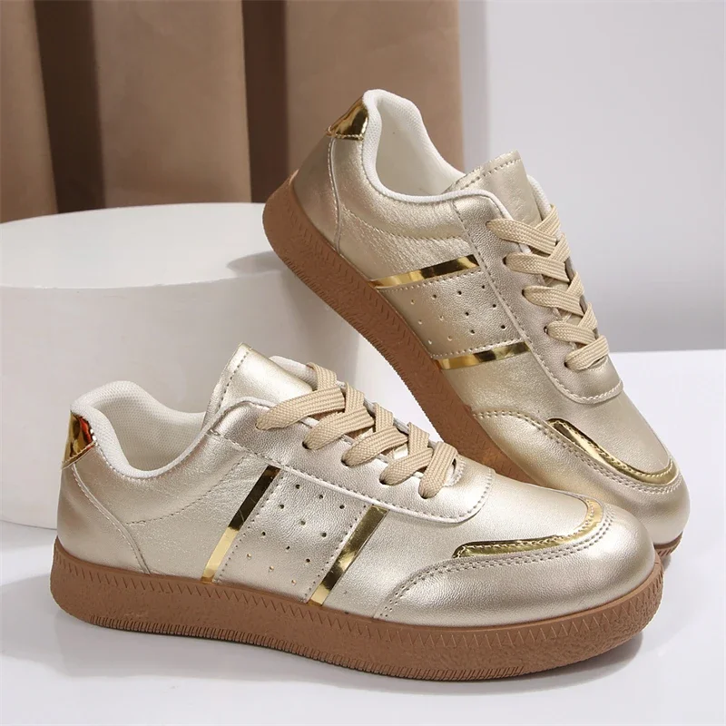 

Роскошные золотые повседневные кроссовки для женщин: удобные, легкие, дизайнерские, для активного отдыха, нескользящие, спортивные.