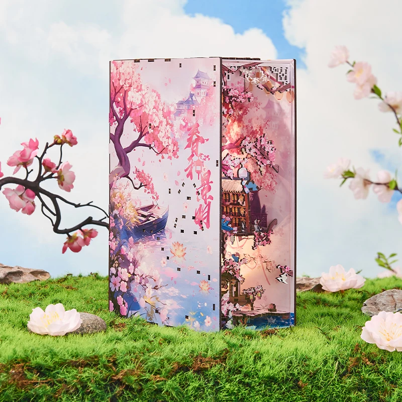 DIY Book Nook ชุดโมเดลไม้จิ๋วฤดูใบไม้ผลิดอกซากุระ Bookend 3D Puzzle ชั้นวางหนังสือสำหรับเพื่อนของขวัญวันเกิด