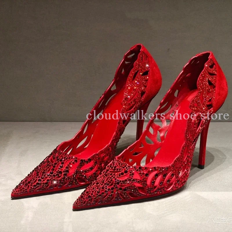 

Novel Hollow Tailoring Design Luxurious Diamond Setting Pumps Sexy Pointed Toe Stiletto Pumps Mature Lady Wedding Banquet Shoes