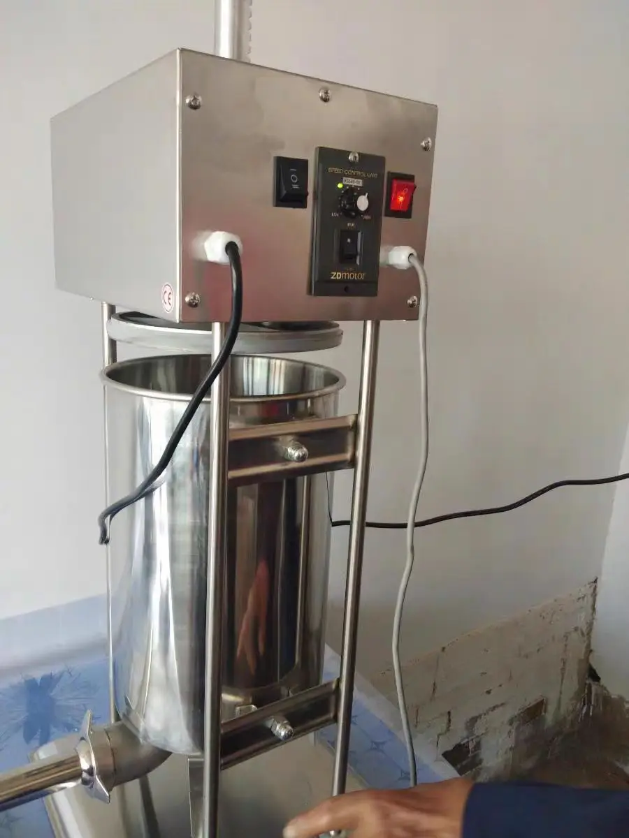 110V 220V Automatic Electric Sausage Making Machine 15L Stainless Steel Sausage Filling Stuffer With 5 Size Sausage Funnels