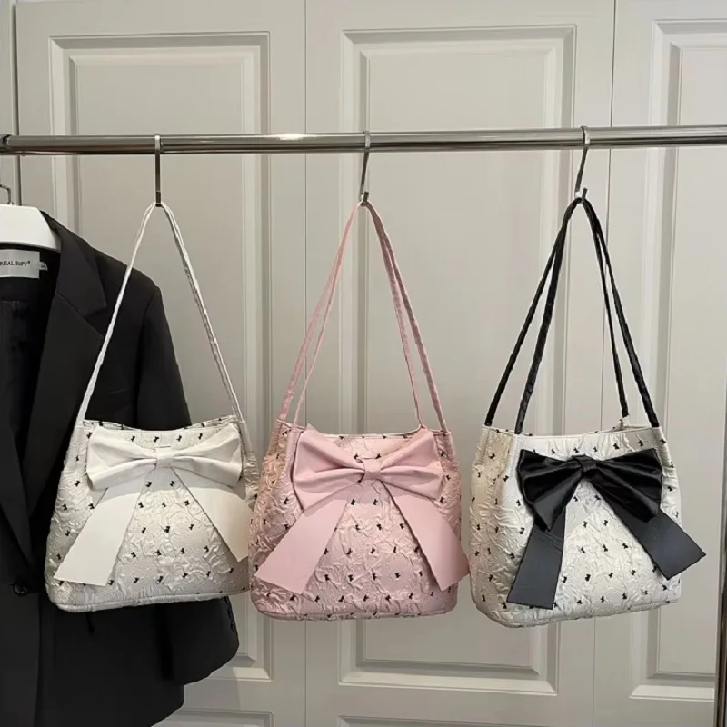 Underarm Tote Bag Minimalist Bowknot Shoulder Bag Seersucker Tote Bag Stylish Polka Dot Handbag For Dating Daily Commute