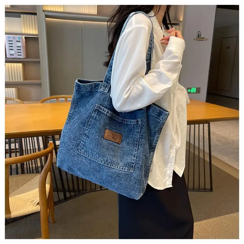 Designer-Handtasche aus Denim, luxuriöse Designer-Tragetasche, modische Clutch-Taschen, einfarbige, schlichte Damen-Handtaschen für den täglichen Gebrauch, 202 – Detail 16