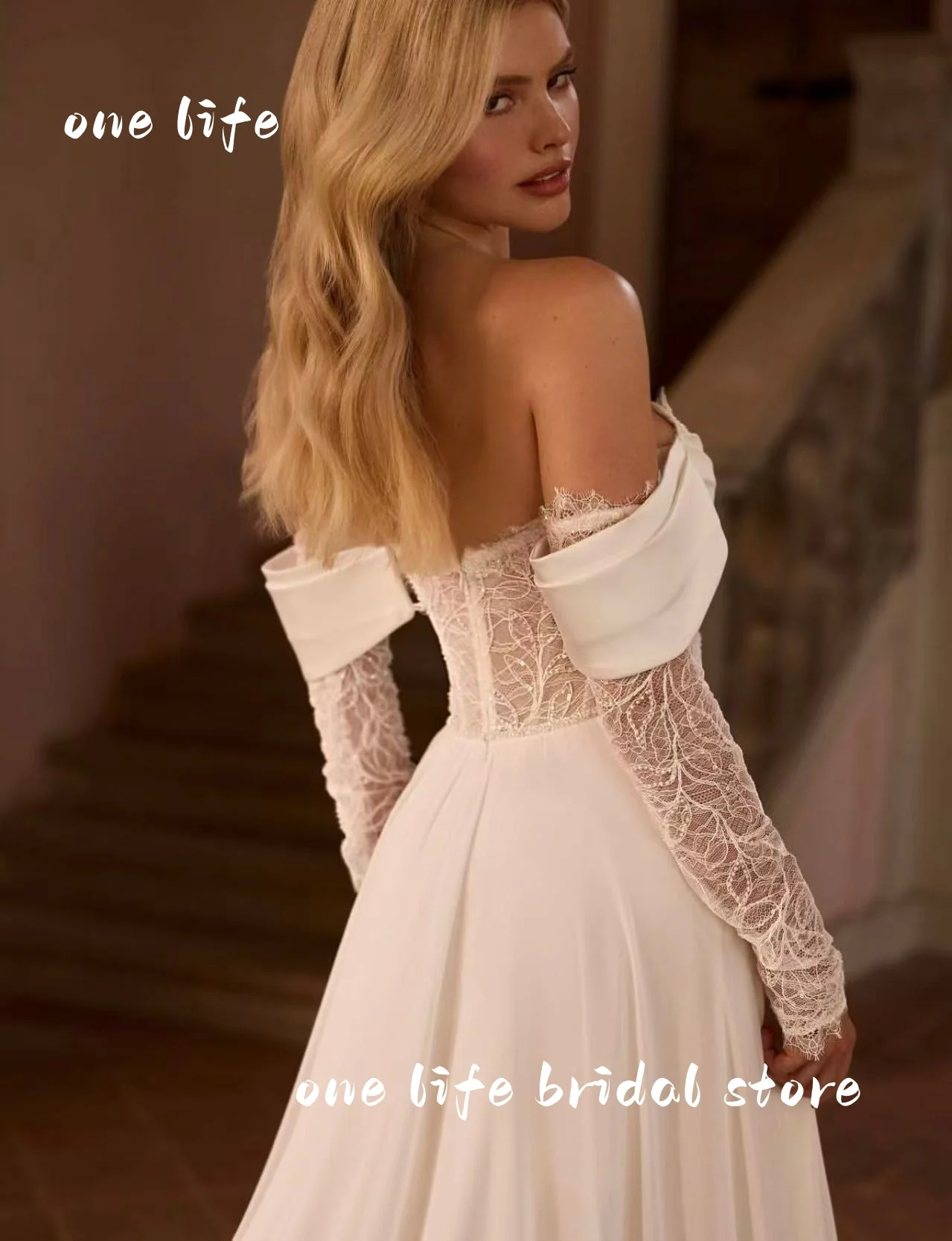 맞춤형 스트랩리스 코르셋 디자인 3/4 레이스 소매 웨딩 드레스 A라인 앞트임 레이스업 브라이덜 가운 웨딩드레스