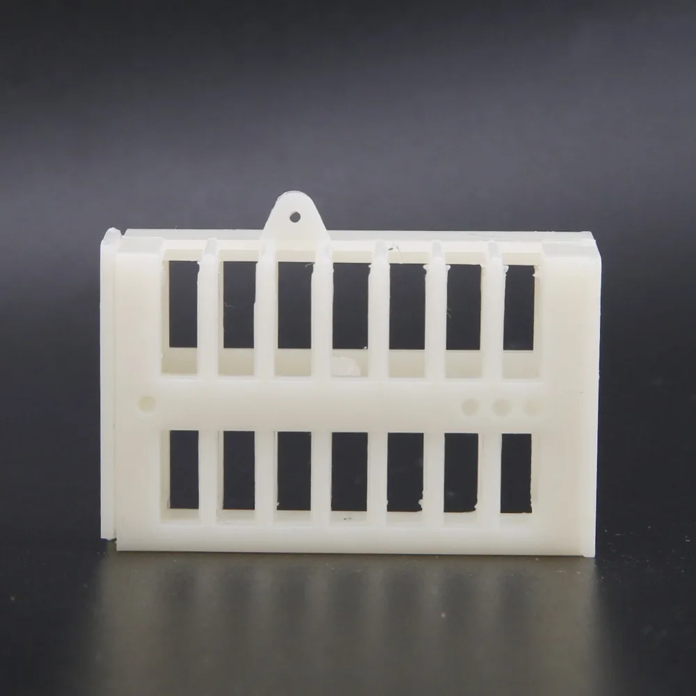 100pcs Convenient Plastic Plastic Bee Cage Rectangular Parallel Slots Foster Cups Solid Non-Toxic King Bee House Bee Keeping