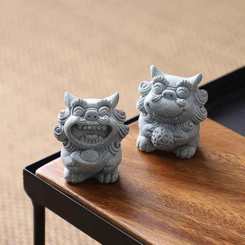 Creative stone lion a pair of mascot ornaments cute wind lion God small micro landscape fish tank landscape decoration