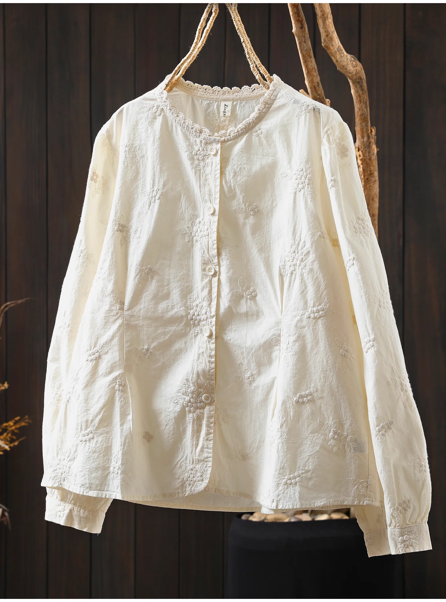 

Women elegant shirts 100% pure cotton white beige lace embroider shirts long sleeve blouses autumn ladies tops