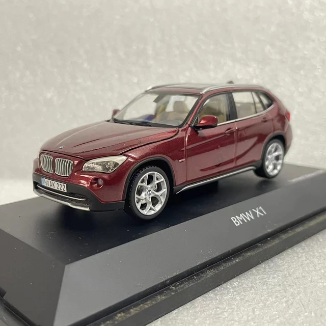 1:43 Scale Bmw X1 Red Off-road Car Limited To 1000 Units Static Simulation  Alloy Die-cast Car Model Toy Fan Gift Souvenir Collec