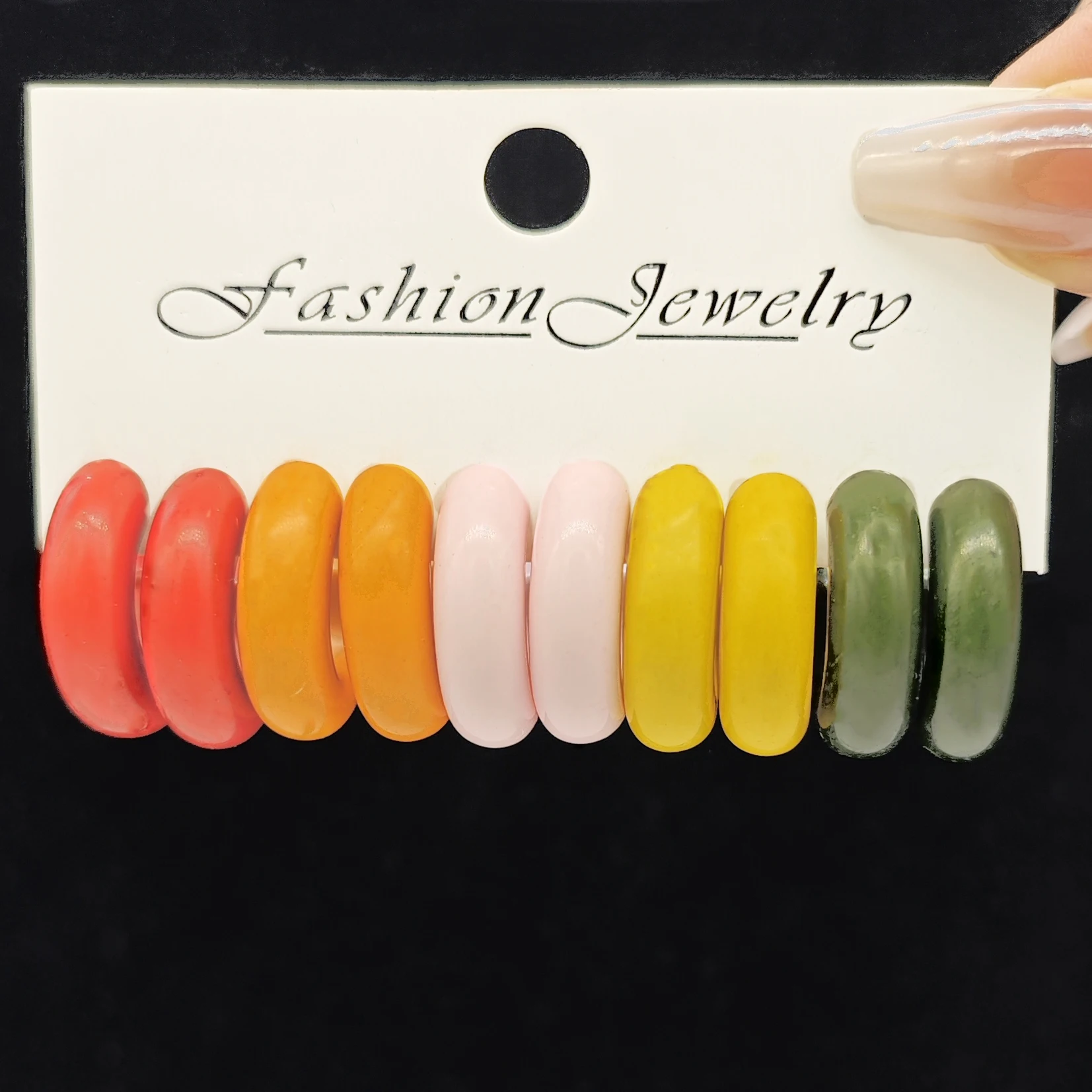 European and American cross-border jewelry Korean version minimalist acrylic C-shaped earrings spring colored dopamine earrings