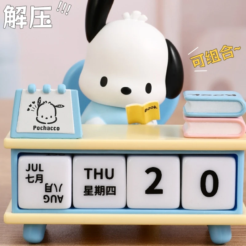 SANRIO Kuromi pochacco ชุดปฏิทินตั้งโต๊ะแบบมือถือในสำนักงานอะนิเมะกล่องใสของขวัญตกแต่งโต๊ะแบบถือด้วยมือ