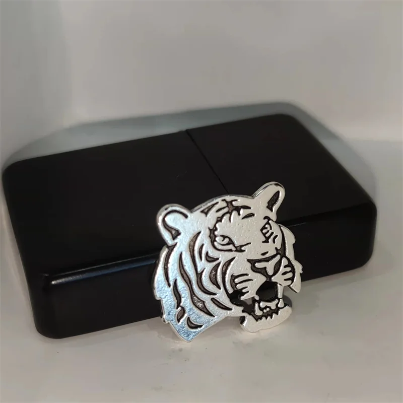 

High Quality Carving Tiger Head DIY Metal Badge For ZP Kerosene Petrol Lighter Handmade Decor Accessory Smoking Gadget