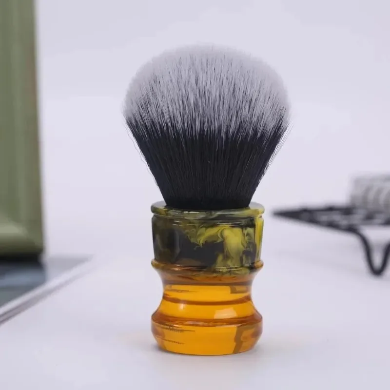 Yaqi 2026 Hot Sale 24MM Men Professional Wet Shave Brushes Sagrada Familia Black/White Tuxedo Synthetic Fibre Resin Handle