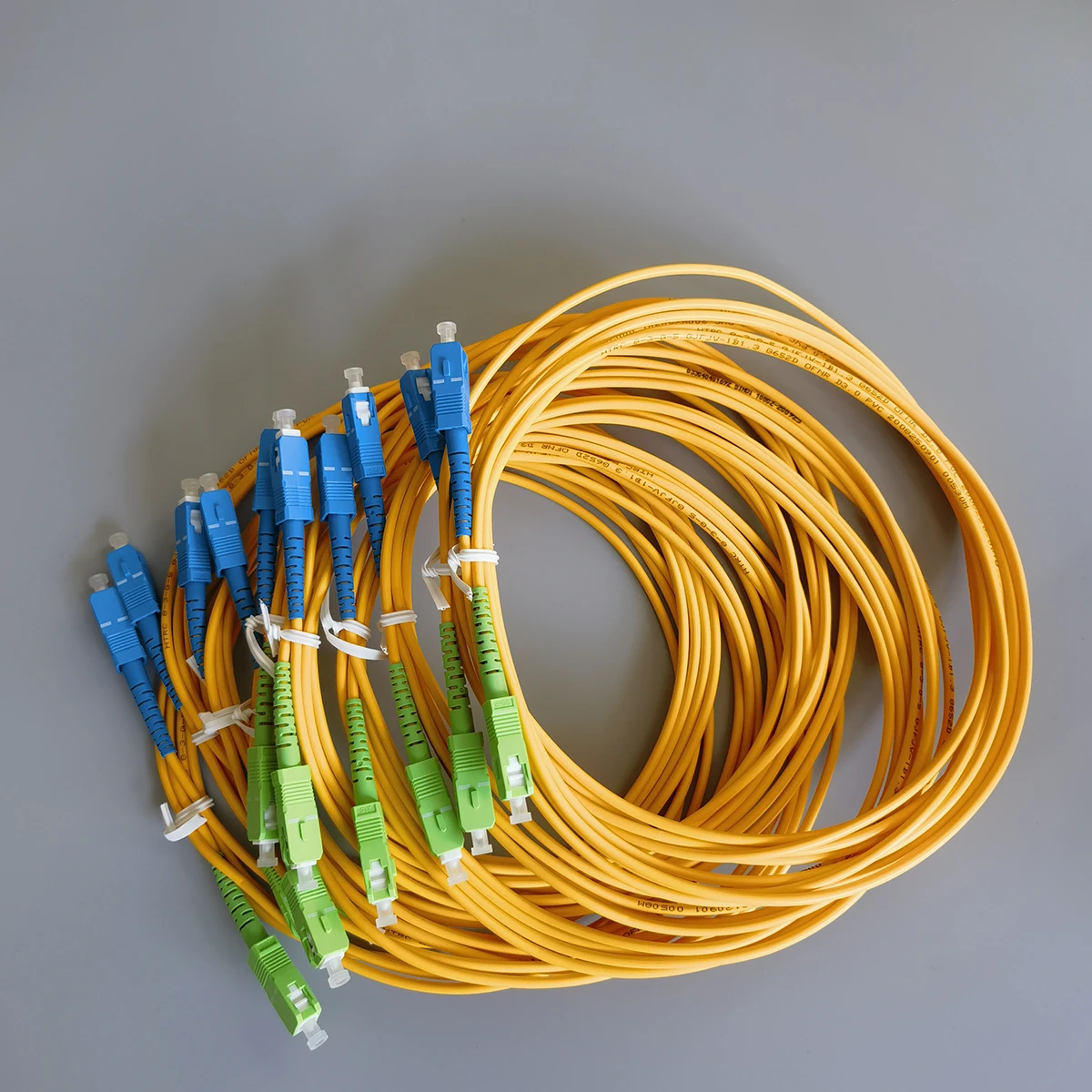 10 قطعة SC/APC-SC/UPC 2 متر 9/125μm داخلي FTTH تمديد كابل البسيط تحويل التصحيح الحبل كابل الألياف Optique عرض خاص