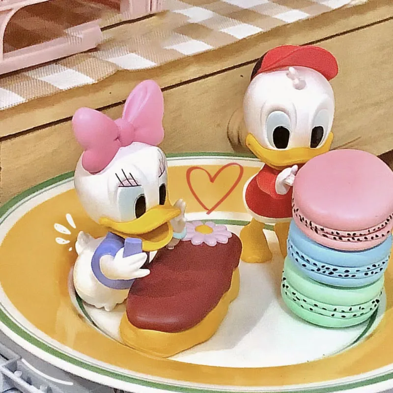 Disney Donald Duck Pastry Series Daisy Donald Duck Action Figures Toys Car Decoration Cute Anime Dolls Birthday Gifts for Kids