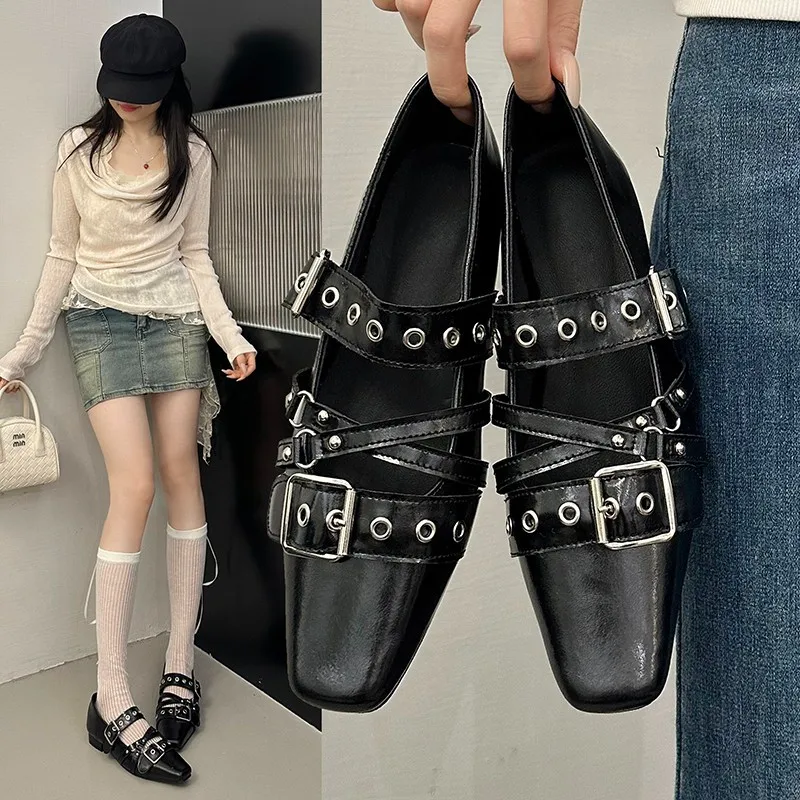 

2026 Spring New Punk Style Ballet Black Single Women's Rivets Belt Buckle Fashion Inner Height Mary Jane Shoes