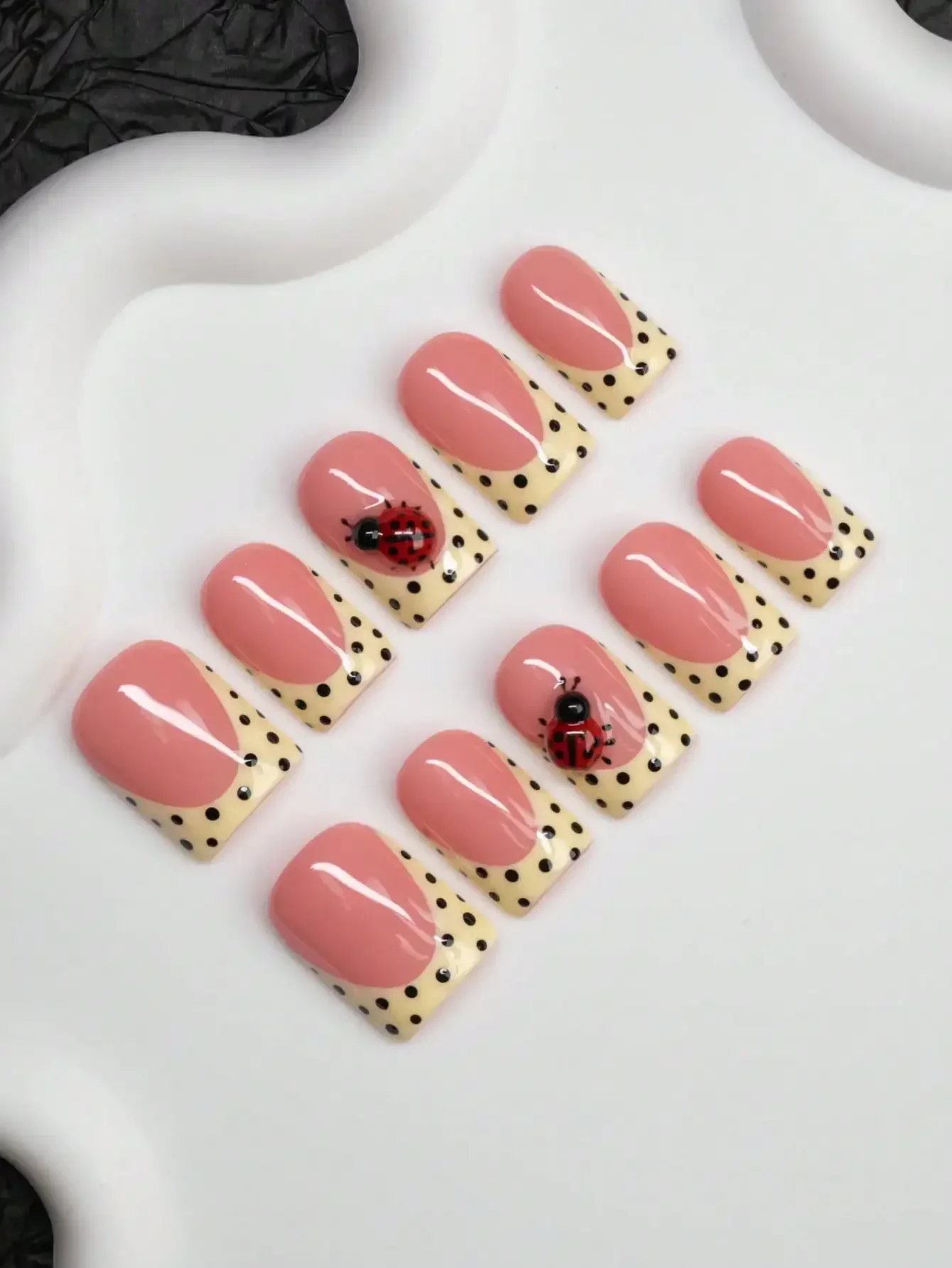 

10pcs Square Shaped Handmade Nail Tips, Y2K Baddie Style, Nude & Yellow Color With French Tips, Polka Dots, Ladybug Elements, Sh