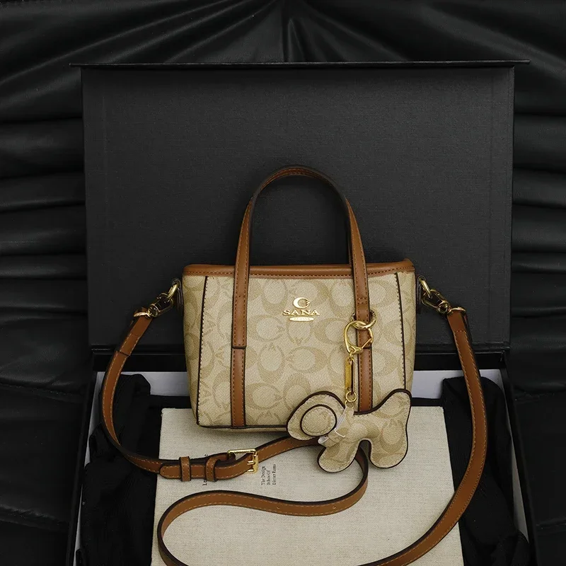 

New Decoration Crossbody Bag Women's Fashion Style Zipper Shoulder Bag Outdoor Leisure Handbag With Designer Letter Logo