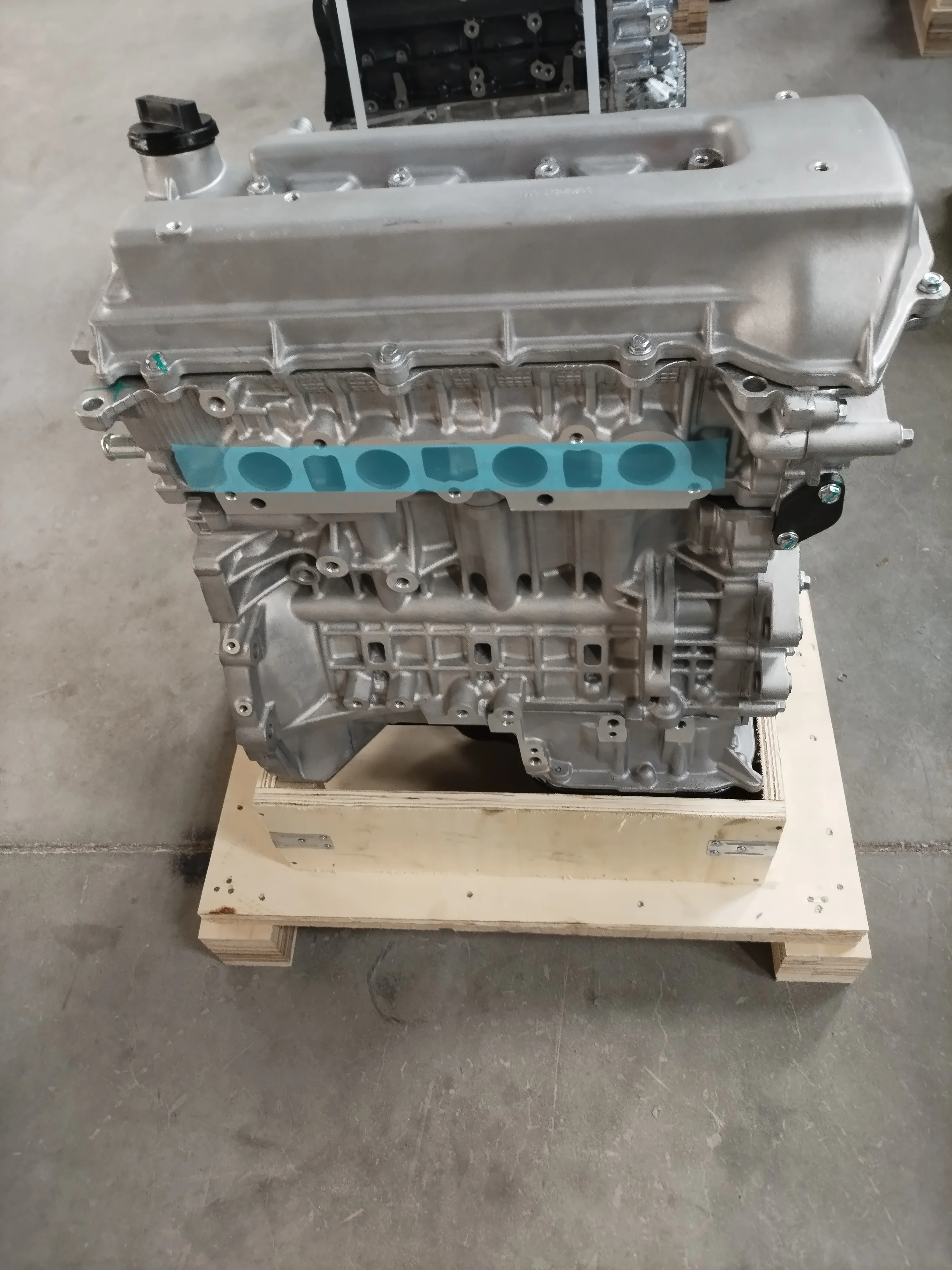 Professional Grade Affordable Price Engine 1ZZ-FE for Corolla/Celica/IS200/IS300 High Quality Brand New 12-month Warranty