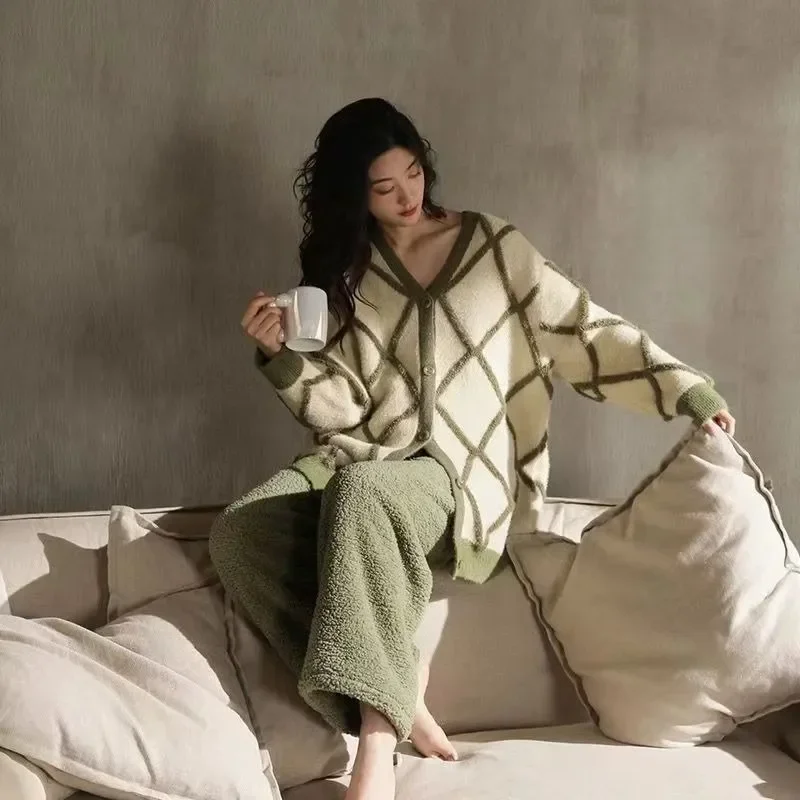 

New 2023 Lazy Wind Coral Fleece Pajamas Women's Winter Plaid Homewear Cardigan Pile Thick Loungewear Suit Loose V-neck Sleepwear
