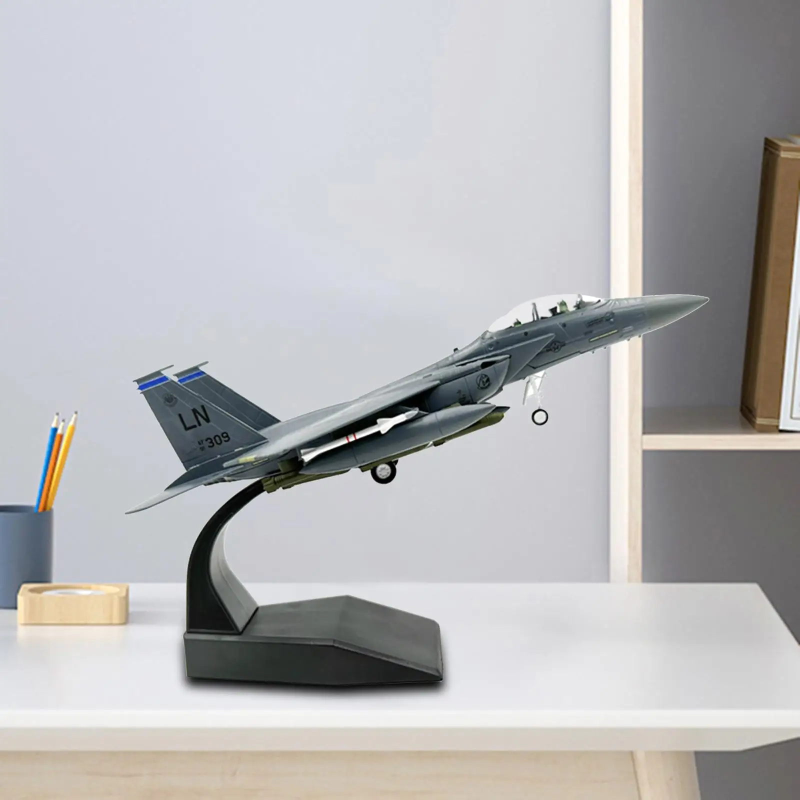 1/100 Scale Diecast Model F15E Fighter Diecast Model High Detailed Airplane Aircraft Display  for Bedroom Shelf Home TV Cabinet