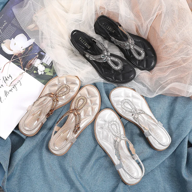 السيدات الوجه يتخبط الصنادل 2025 الكورية موضة حجر الراين الجوف صندل مسطح البوهيمي نمط مريح كبير الحجم أحذية نسائية