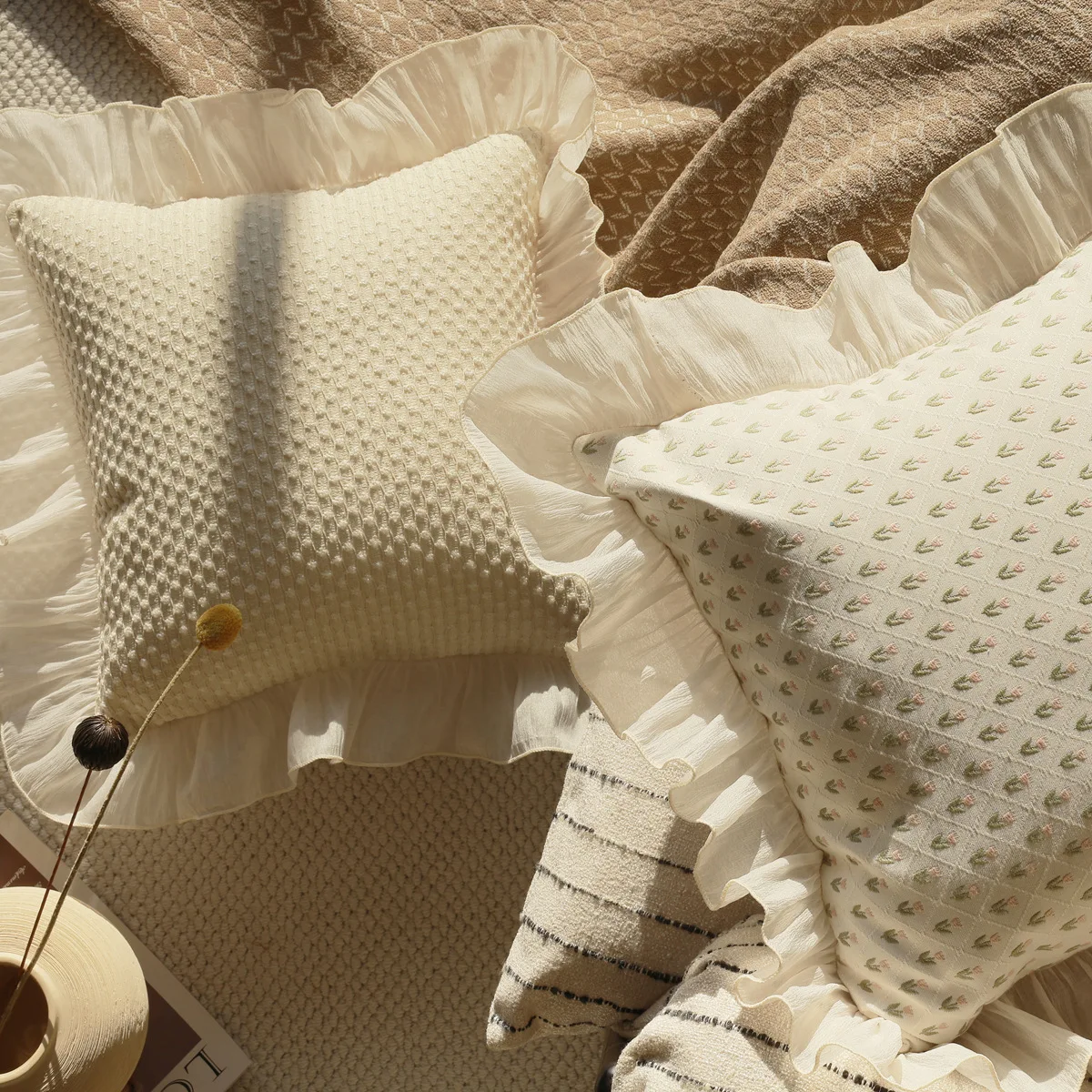 45x45cm Sweet Sofa Throw Pillowcase Cojines Polyester Ruffled Edge Decoration Jacquard Cushion Cover Headboard Pillowcases