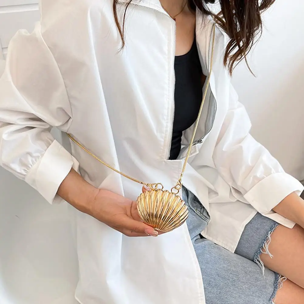 

Сумка через плечо из искусственного жемчуга, женская сумка через плечо, стильная сумка через плечо с металлическим корпусом и цепочкой из искусственного жемчуга, кошелек на плечо для женщин