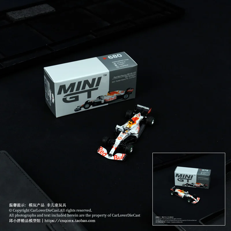 1:64 Red Bull F1 Auto Red Bull 11 Nr. 33 RB16B 679 680 Miniatur-Simulationsautomodell aus Legierung aus Druckguss, Jungenspielzeug, Kindergeschenk