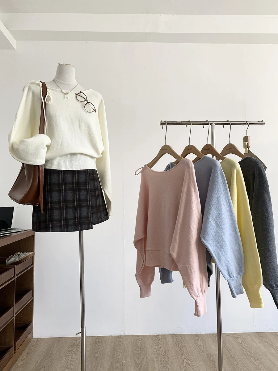 

Korean Sle Sweet Soft Sweater Women's Loose Slimming Trendy Top for Autumn Winter Versatile Comfortable Polyester Fiber