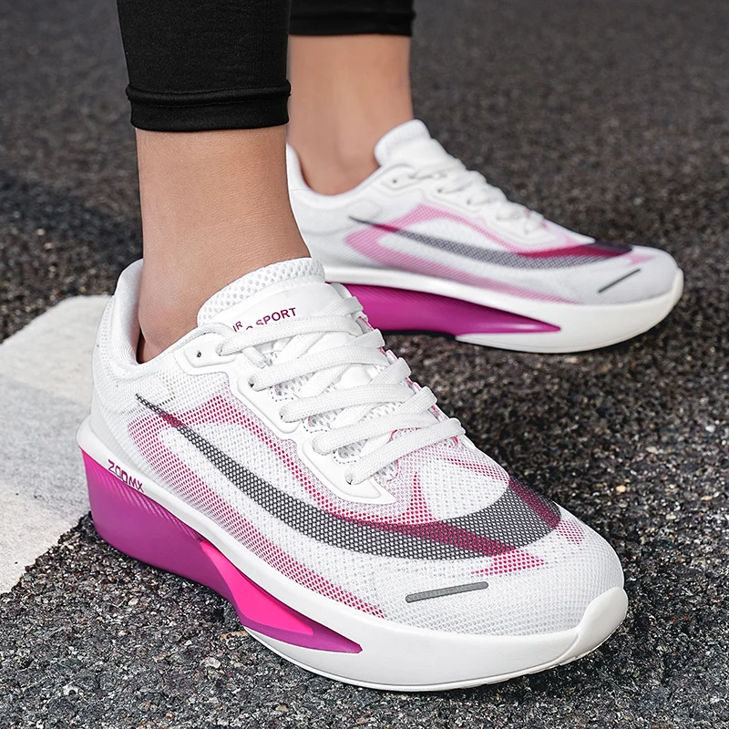 

Men's Casual Sports Shoes High Quality Fashion Outdoor Commuting Non-slip Mesh Surface Breathable Men's Casual Sports Shoes