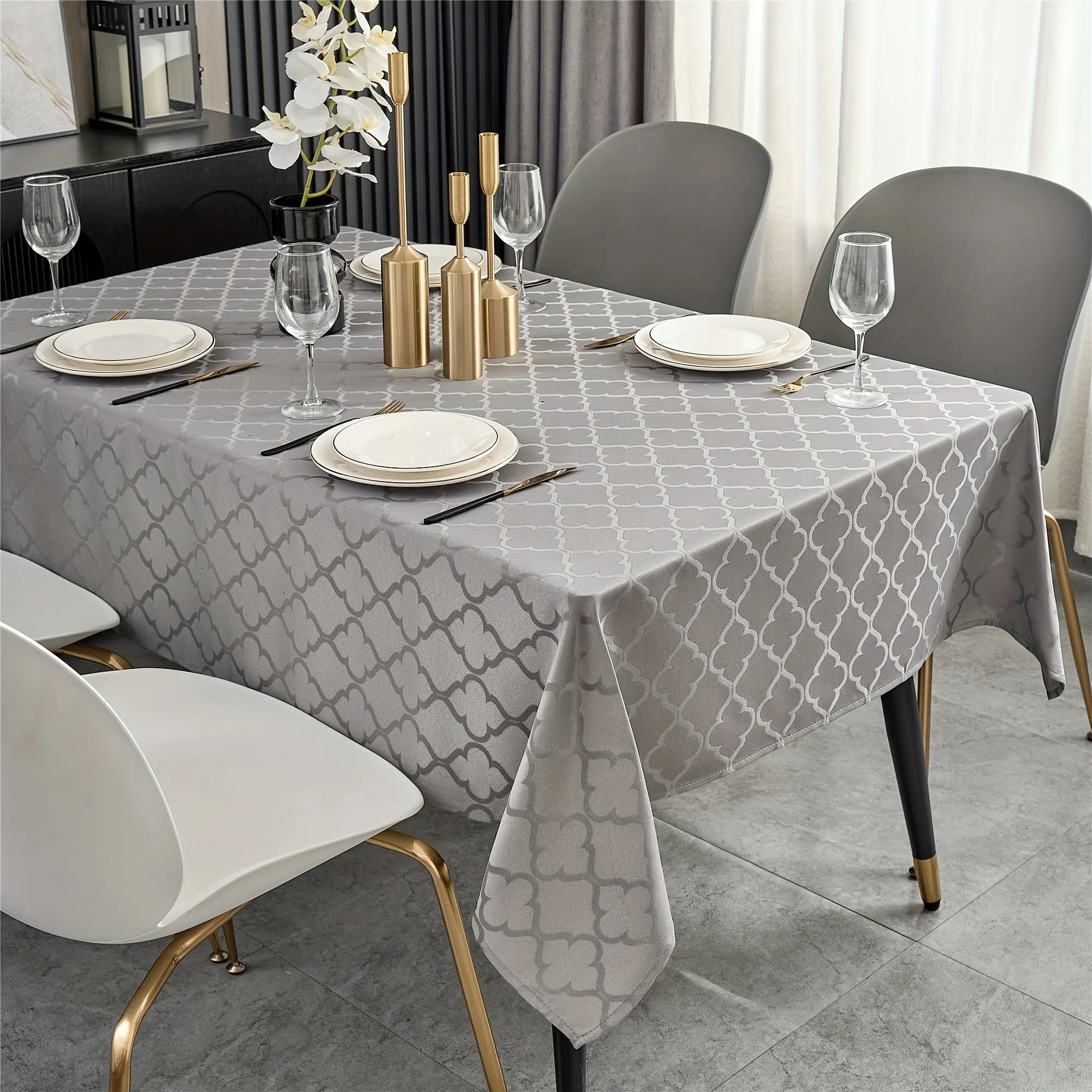 One rectangular tablecloth, jacquard tablecloth with floral pattern, polyester tablecloth, 60 x 84 inches.