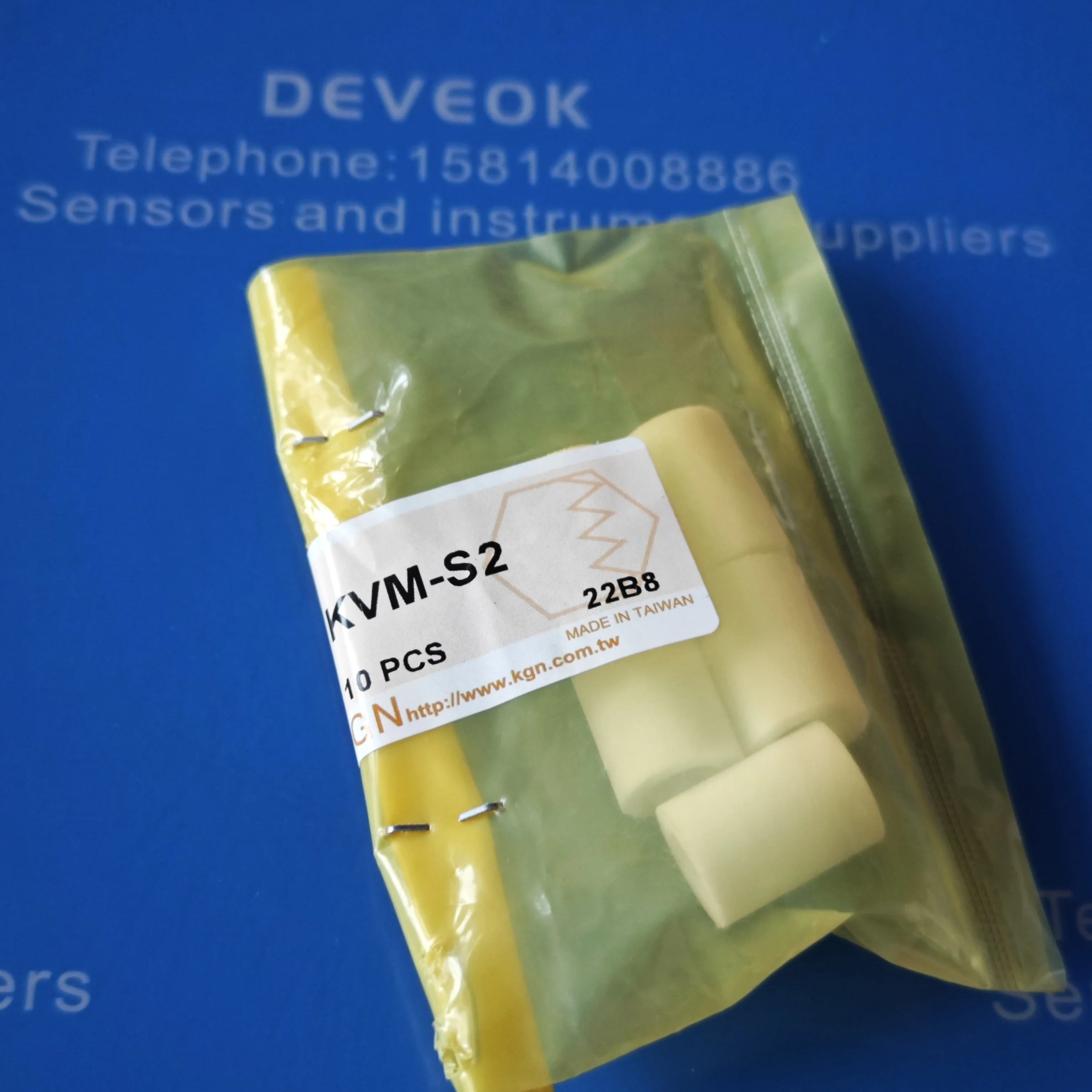 

2025 hot sale new Spot genuine Taiwan KGN vacuum generator KVM-S610