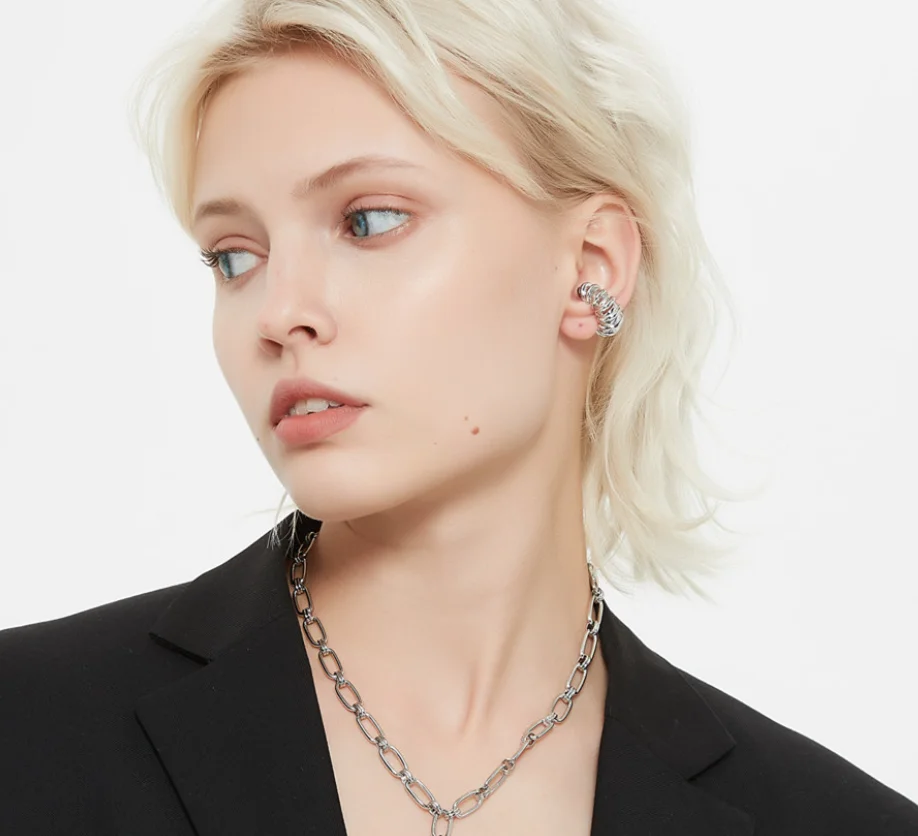 2022 new trend Copper plated Single ear bone clip simple hanging Earrings for women Fashion Jewelry