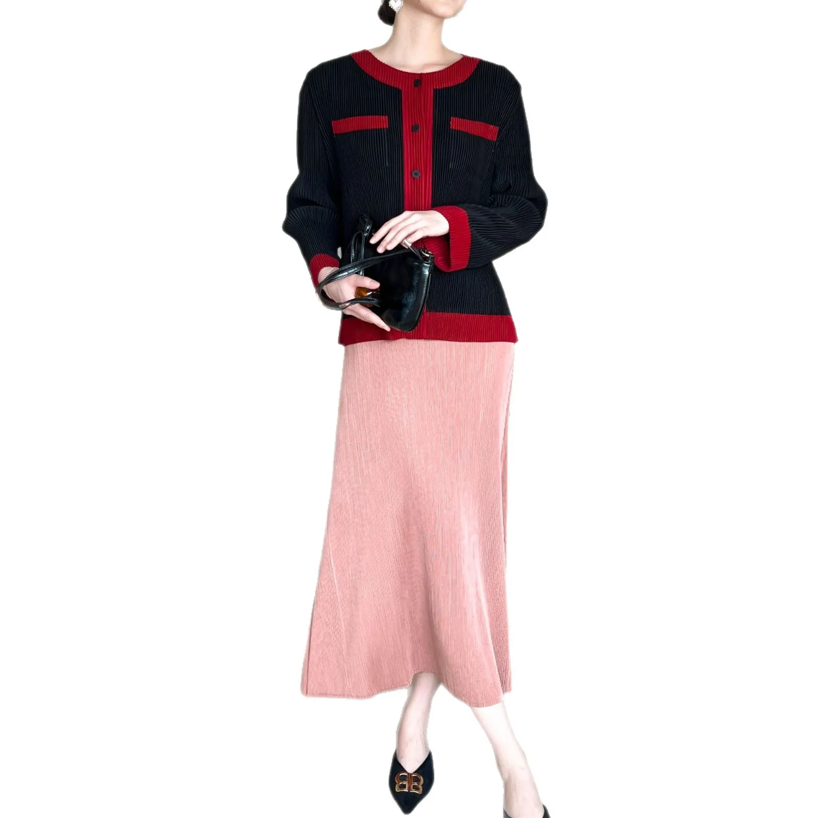 Miyake Pieghettato 2026 Autunno e Primavera Nuovo High-end Pieghettato Moda Colorblocking Casual Allentato Peplo Camicetta Giacca A Pieghe