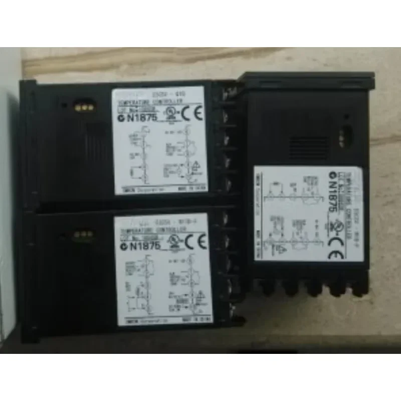 Controllo della temperatura originale E5CSV-R1T/Q1T/R1TD/Q1TD/QT/RT/R1G/Q1G/QG/RG/-500/-F