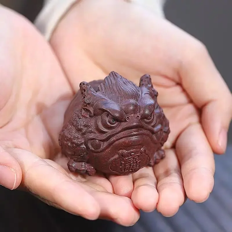 Yixing Purple Clay Tea Pet - 3-Legged Golden Toad Figurine, Zen Tea Ceremony Decor & Patina Development, Lucky Cultural Gift