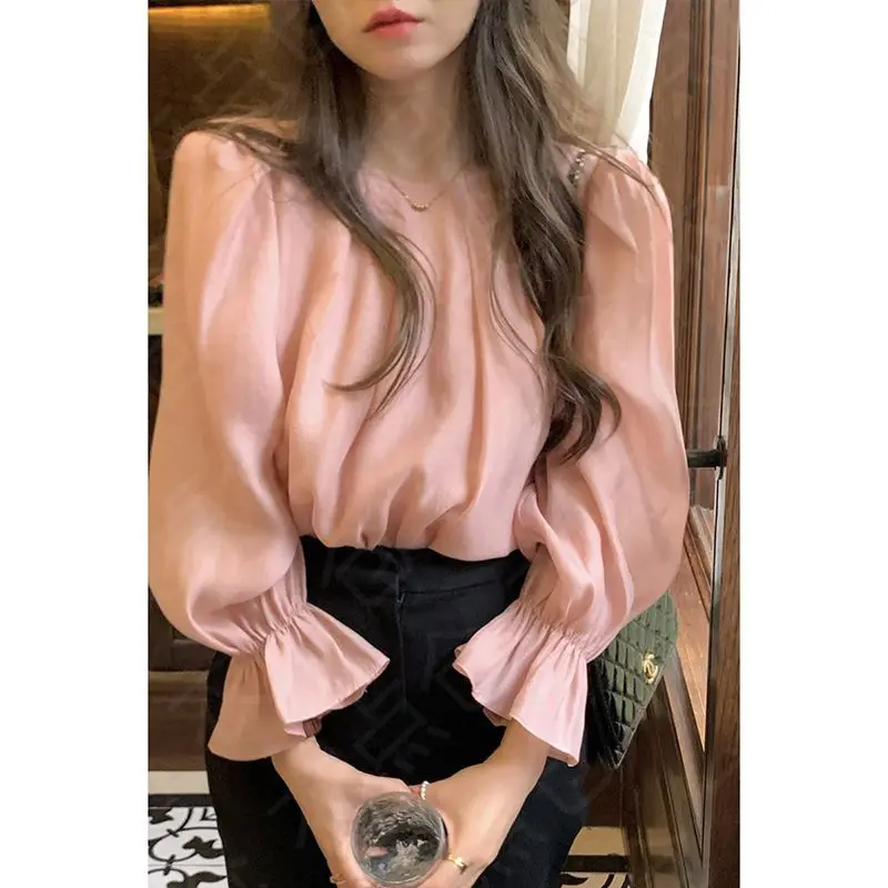 Spring New Year Pink Shirt Women with A Niche Design Retro Hong Kong Style Flared Sleeves Thin and Chic Top