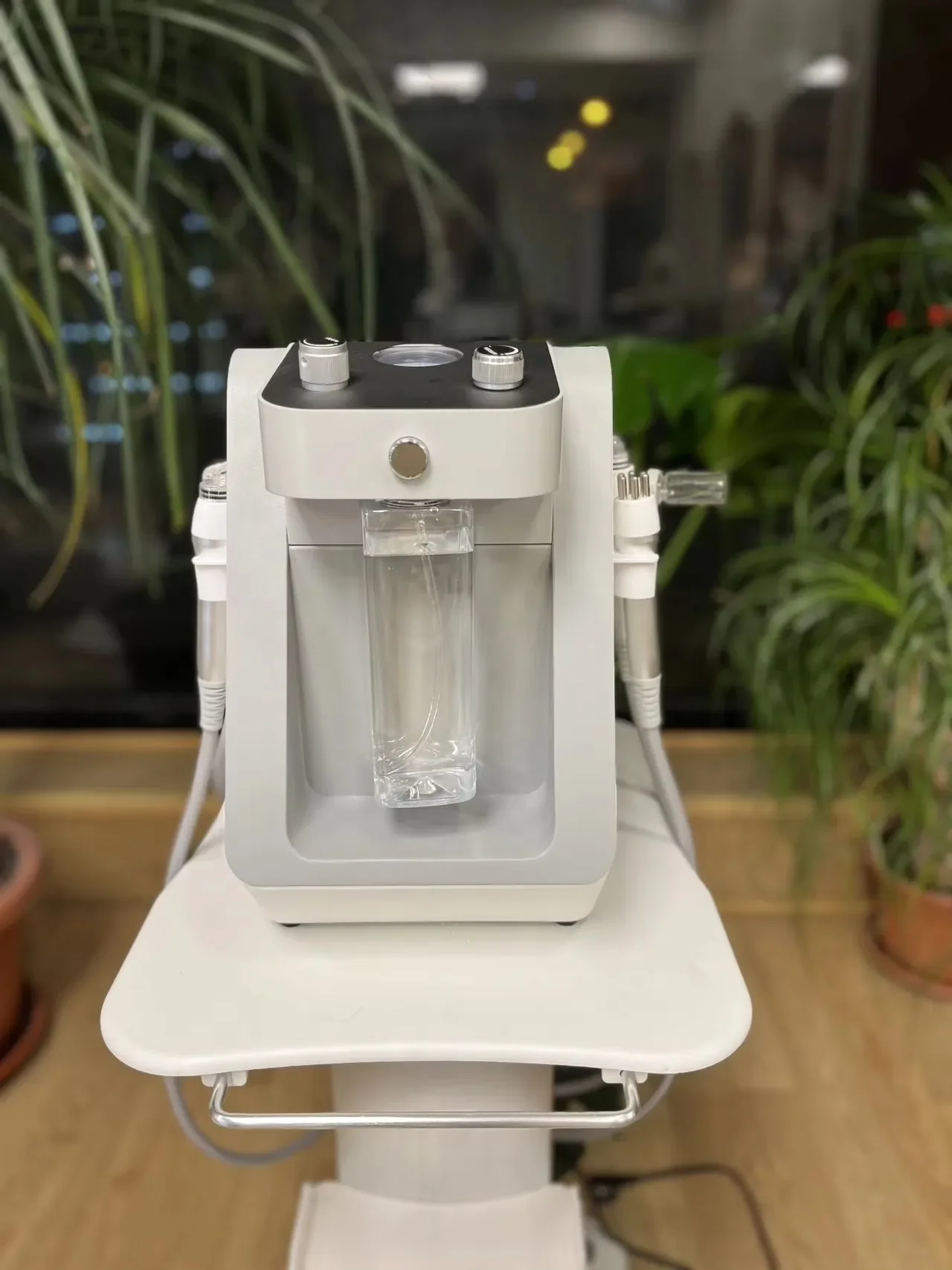 Neues 4-in-1-Gerät mit kleiner Blase und Wasserstoff für das Gesicht, Mikrodermabrasion, Peeling, Reinigung, Lifting, SPA-Blasenausrüstung