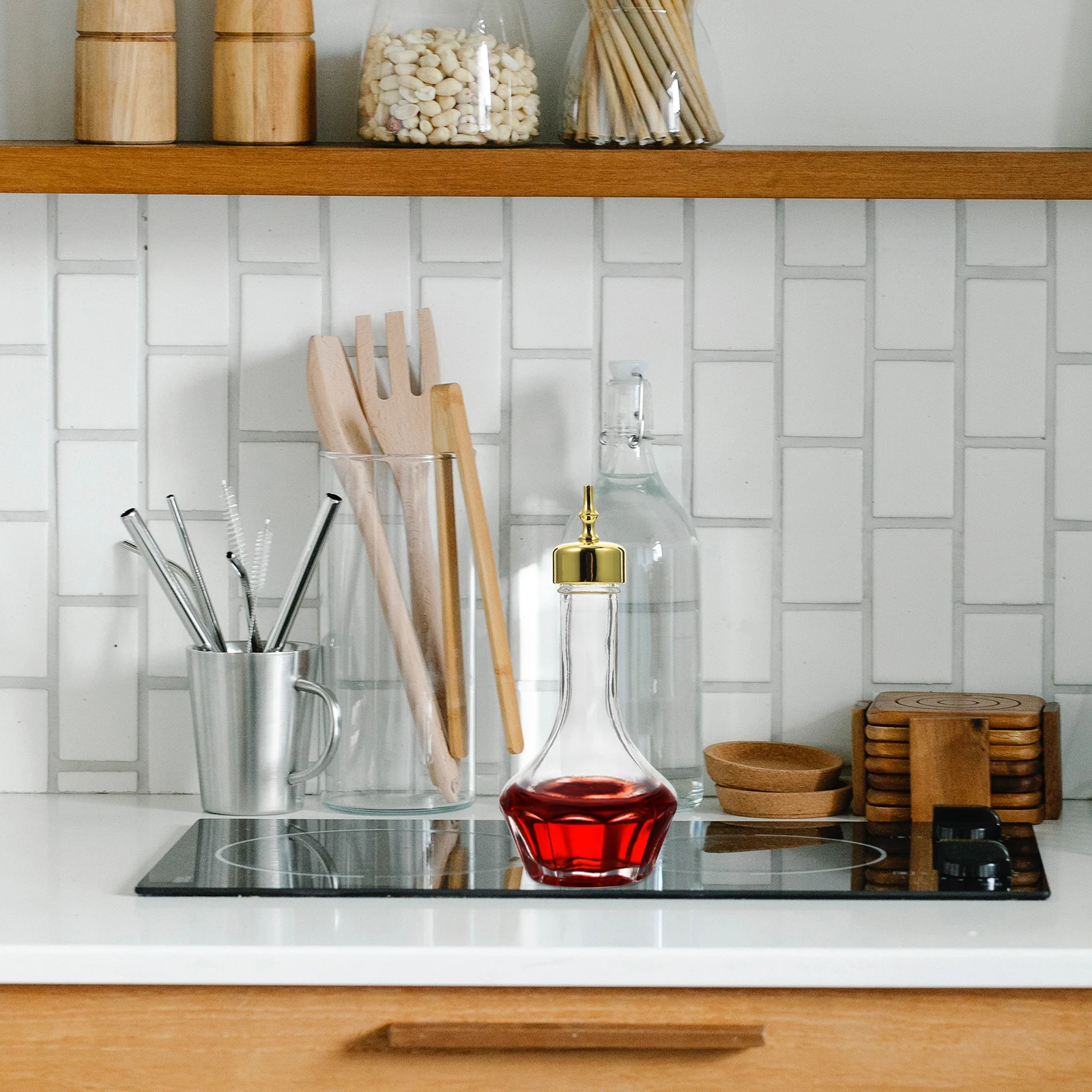 

1Pcs Cocktail Bartending Bottle Sturdy Glass Shaker Non-Slip Lid Easy Bartender Supply Tool Cocktail Shaker