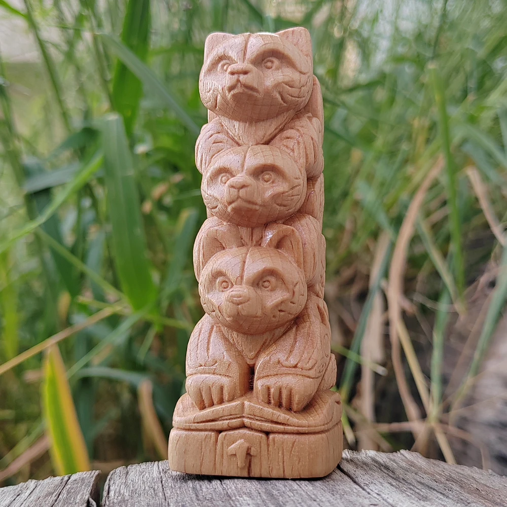 Wooden Bear Totem Column Ornament, Hand-Carved, Artistic Style, Animal Theme. Suitable for Housewarming Gifts, Party Decorations, Office, Birthday Gifts, Fireplace, Study Room, Desktop Decorations