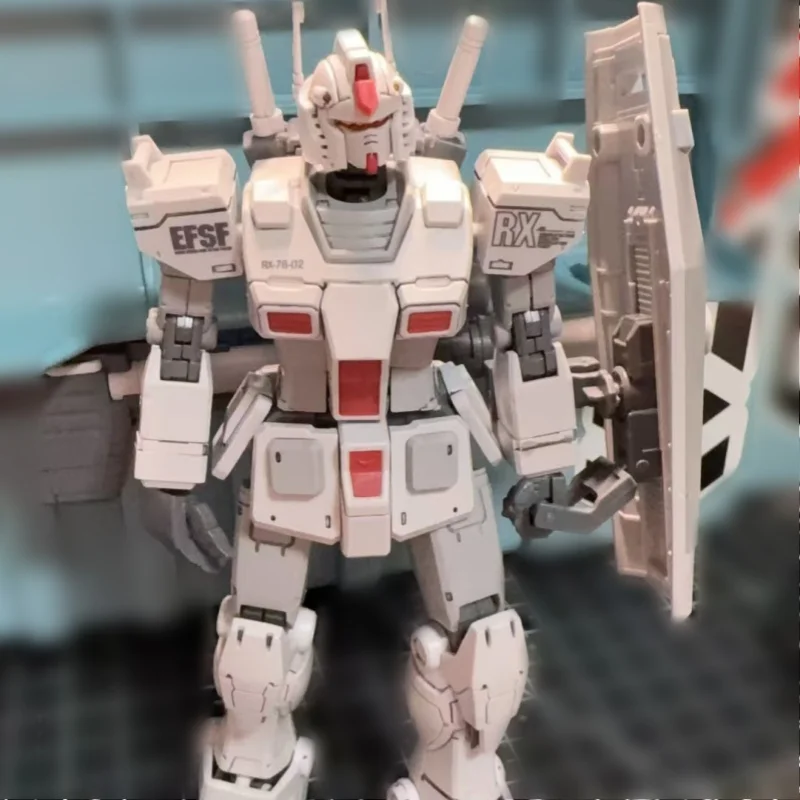 Hg 1/144 Gto Rx-78-2 Modele do Składania Wyjście z Fabryki Kolorowy Model Robota Ruchome Stawy Figurka Akcji Zabawka Prezent Kolekcja
